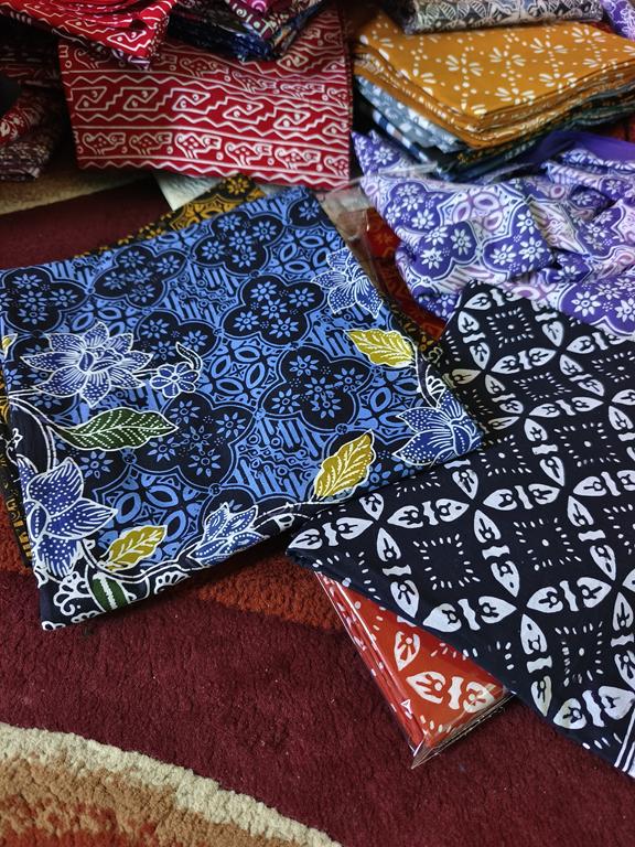 traditional batik of Indonesia (5)